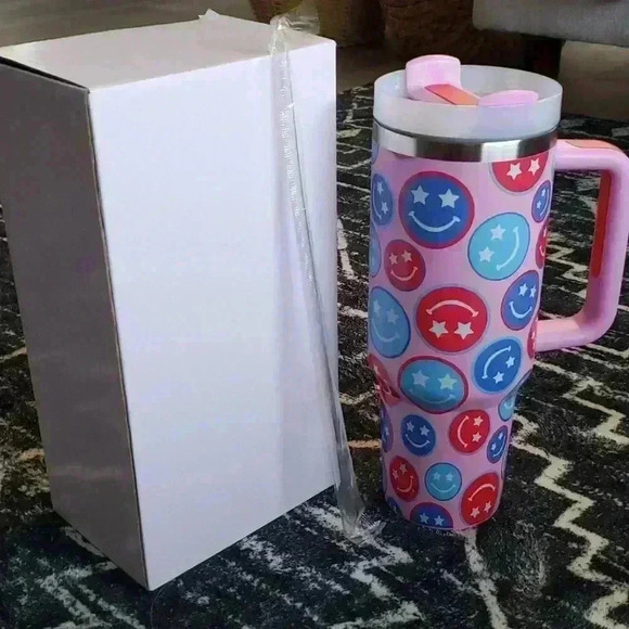 Red White & Blue Smiley‎ Face 40 oz Tumbler with Handle - Picture 1 of 5